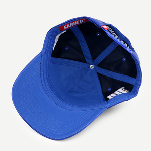 Produttore OEM BSCI di Cappelli Vintage con Logo Personalizzato, Cappellino da Baseball a 5 Pannelli con Chiusura Snapback in Raso Blu e Patch Ricamata 3D per Brand di Streetwear - Product Image 3