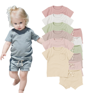Ensemble de vêtements pour bébé et tout-petit unisexe en coton biologique côtelé, 14 couleurs en stock - Product Image 1