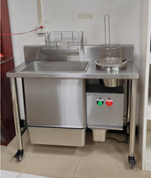 KFC utilise une machine à paner automatique Henny Penny, table à paner électrique avec tamis