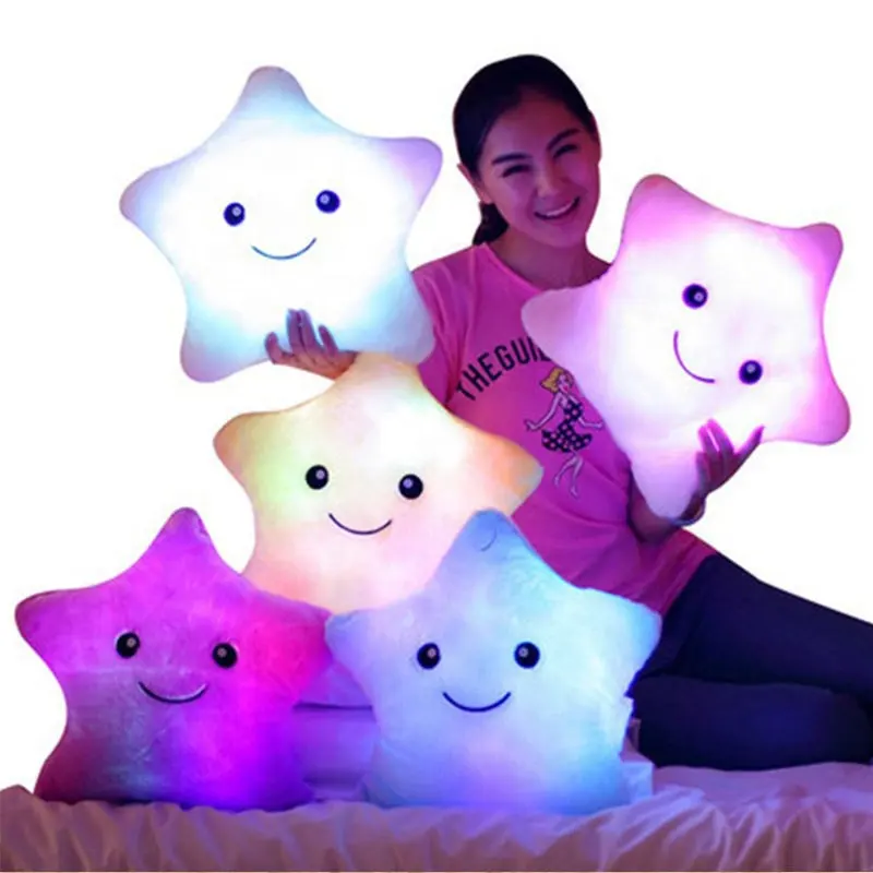 Ücretsiz örnek sevimli aydınlık yastık oyuncak Led ışık Glow karanlık peluş yastık bebek yıldız yastık peluş oyuncaklar çocuk oyuncakları çocuklar için