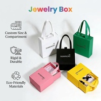 Boîte à bijoux en papier lavande avec gravure et insert en velours pour boucles d'oreilles, bague et collier, coffret cadeau