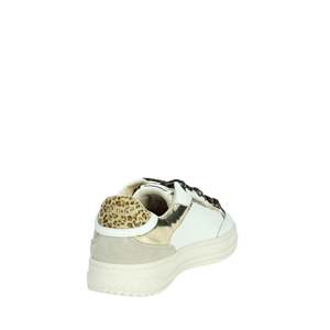 Zapatillas Deportivas para Niña Gaelle Paris, Blancas y Doradas, con Suela Gruesa - Product Image 3