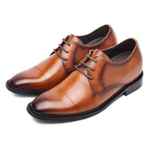 Scarpe da uomo abiti formali scarpe Casual da lavoro con punta alare marrone in vera pelle in gomma nera primavera estate scarpe alla moda da uomo