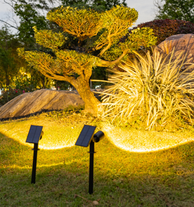 Lampe <span class=keywords><strong>solaire</strong></span> de <span class=keywords><strong>jardin</strong></span>, projecteurs extérieurs, lumière blanc chaud, pour <span class=keywords><strong>jardin</strong></span>, cour, patio, arbre, paysage, pelouse - Product Image 1