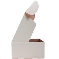Boîte-cadeau en papier kraft ondulé personnalisable Emballage facile, pliable et recyclable pour chaussettes et fourrure pour l'expédition