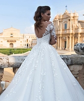 Luxuriöse Brautkleider mit O-Ausschnitt, Spitzenapplikationen, langen Ärmeln, Vintage-Stil, individuell gestaltet