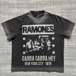 Мужская винтажная футболка оверсайз из плотного хлопка с эффектом кислотной стирки, рваная, с эффектом потертости, в уличном стиле, на заказ - Product Image 1