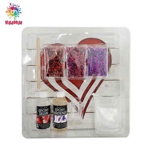 Kit de moulage en résine époxy avec moules en bois et silicone, pigments et paillettes pour la création de porte-clés, la décoration intérieure et les cadeaux - Ensemble de démarrage pour débutants - Product Image 4