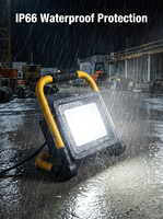 Projecteur LED portable pliable pour extérieur IP66 30W avec support jaune et câble personnalisable