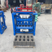 Petite machine semi-automatique à blocs de béton pour la fabrication de briques creuses en ciment à 3 trous