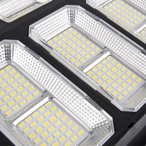 Lampione <span class=keywords><strong>Solare</strong></span> a LED per Esterni a Risparmio Energetico 600W 800W 1000W Tutto in Uno - Product Image 3