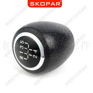 Palanca de Cambios Skopar de 5 Velocidades en Cuero Ergonómica para Chevrolet Cruze 2008-2015 - Product Image 1