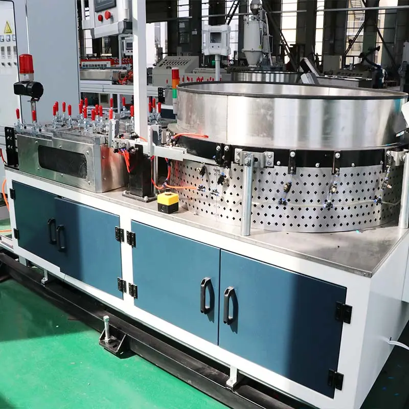 ماكينة إنتاج أنابيب الري بالتنقيط الداخلي المسطحة من HWYAA، خط ماكينة الري بالتنقيط المسطح للبيع من المصنع مباشرة