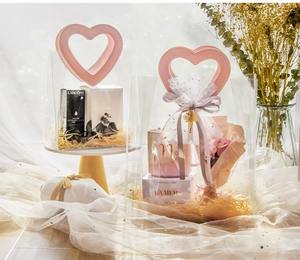 Bolsas de regalo de plástico transparente personalizadas, bolsa de papel de regalo de <span class=keywords><strong>PVC</strong></span> con asas de cuero en forma de corazón para recuerdo de boda - Product Image 2