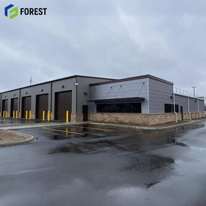 Entrepôt commercial à ossature métallique résistante aux intempéries, à grande portée, préfabriqué, pour terminal de fret et dépôt - Product Image 1