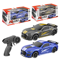 Coche de Carreras a Control Remoto Blue Mustang 4WD RC Drift 1:24, 2.4GHz, Alta Velocidad, con Cargador, Cable USB, Listo para Usar en Interiores y Exteriores