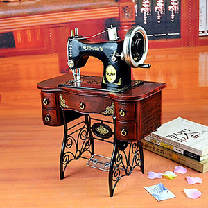 미니 빈티지 락워크 레트로 재봉틀 모델 금속 공예 어린이 장난감 레트로 생일 선물 홈 데코 - Product Image 2