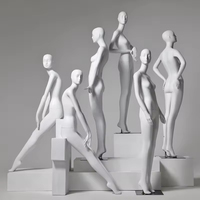 Mannequin Femme Courbe Décoratif Personnalisable Prix Usine – Modèle Humain Réaliste et Magnifique pour Magasin