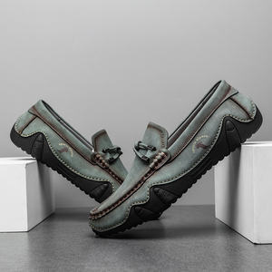 Haute qualité hommes mocassins luxe italien à la main en cuir chaussures à la mode bureau formel sans lacet <span class=keywords><strong>bateau</strong></span> chaussures Banquet chaussures de mariage - Product Image 4