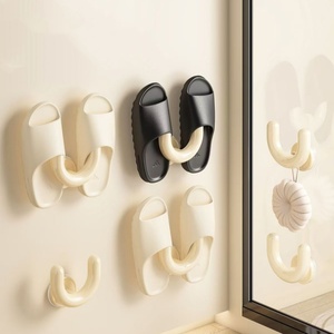 Estante de succión <span class=keywords><strong>para</strong></span> zapatillas de baño, estante de drenaje <span class=keywords><strong>para</strong></span> inodoro y baño montado en la pared sin taladrar, estante de almacenamiento con ganchos - Product Image 5