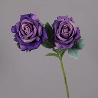 Vente en gros de tiges de roses artificielles en soie à 2 têtes pour les arrangements floraux de mariage et la décoration d'événements