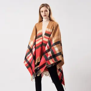 Ultima moda inverno donna Cashmere Plaid sciarpa avvolgere nappa Poncho scialli Pashmina caldo scialle mantello