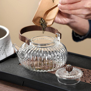 Tetera de vidrio con tapa, resistente al calor, para preparar té, diseño de calabaza a rayas, apta para estufas eléctricas de cerámica. - Product Image 3