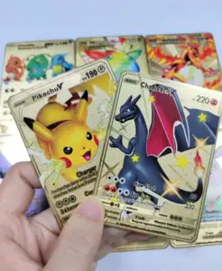 2023 nouveauté 100 conception personnalisée Charizard feuille d'or couleur métal or pokemoned carte de jeu de société