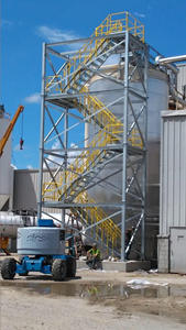 Stalen Structuur Gebouwen Buiten Industriële Gegalvaniseerde Stalen Trappen Hoge Temperatuur Resistente Metalen Trap Met Leuningen - Product Image 3