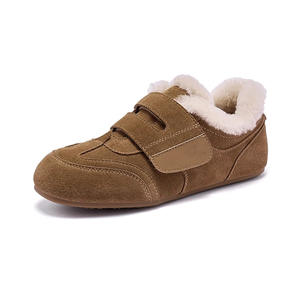 Chaussures de sport pour femmes à plateforme rétro avec fermeture velcro, talon compensé, nouveau style, tendance, polyvalentes, doublées de polaire, style de marche chaud - Product Image 5