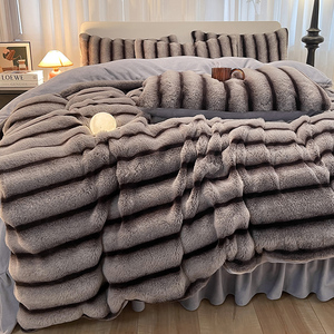 Sang trọng sọc in Faux Thỏ sữa nhung 4pcs beddings thiết lập ấm cúng mùa đông <span class=keywords><strong>Comforter</strong></span> Bìa Quilt bedspread giường phẳng tấm thiết lập - Product Image 1