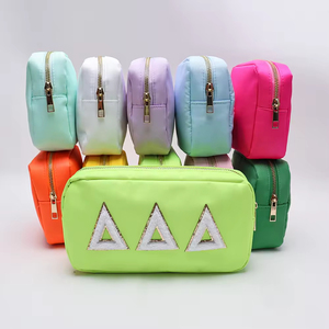Personalizado DIY Chenille Theta Sigma letras griegas <span class=keywords><strong>viaje</strong></span> impermeable estuche cosmético bolsa de maquillaje de nylon bolsa de letras de hermandad - Product Image 3