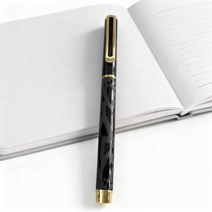Stylos à bille en métal noir pour hommes, événements d'entreprise, publicité, personnalisables avec logo, stylos à gel adaptés comme cadeaux - Product Image 4