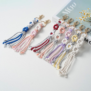 Insi Estilo nórdico hecho a mano tejido teléfono móvil cadena Margarita flor mosquetón llavero creativo bolsa colgante y colgante regalo - Product Image 1