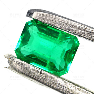 Synthetic Zircon Emerald Gemstone 6x8mm Rectangle Green For Jewelry Making - Product Image 4