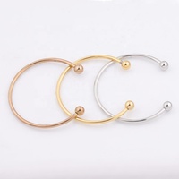 Vente en gros de bijoux de mode délicats, bracelets bracelets pour femmes, parure de bijoux coréens en acier inoxydable, bijoux de luxe pour femmes