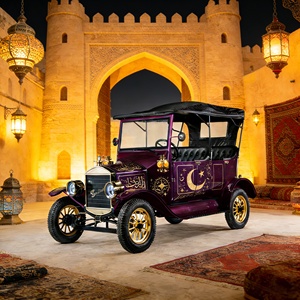 Voiture électrique vintage de tourisme - Véhicule de transport de passagers 5 places pour les grands projets saoudiens et les zones de développement NEOM - Product Image 2