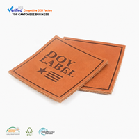 Usine d'accessoires vestimentaires Vêtement personnalisé marron Étiquettes en cuir véritable Patchs pour vêtement et canapé