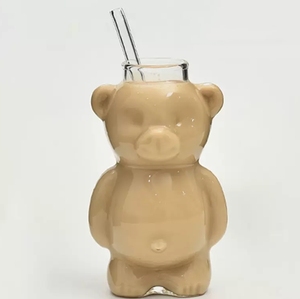 Tasse à café en verre avec ours en peluche de dessin animé mignon de célébrités d'<span class=keywords><strong>Internet</strong></span> créatives personnalisées en gros - Product Image 1