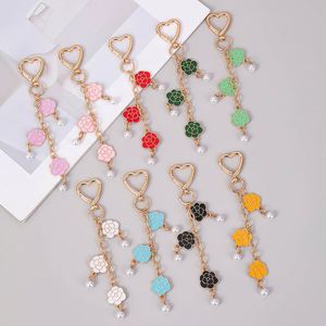 Porte-clés Coréen Style Cœur avec Fermoir, Fleur Émaillée et Pompon, 9 Couleurs, Perle Camélia Rose, Breloque de Sac, Pendentif pour Femme - Product Image 4