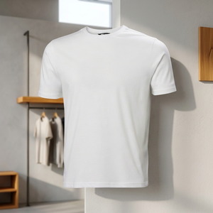 เสื้อยืดเจอร์ซีย์คอกลมแขนสั้นทรงเข้ารูปสำหรับผู้ชาย ผลิตจากโพลีเอสเตอร์ 100% แห้งเร็ว พร้อมโลโก้ด้านหน้า เหมาะสำหรับวิ่ง ออกกำลังกาย และฝึกซ้อม - Product Image 4