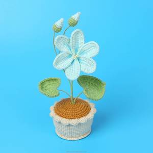 Maceta de hilo de ganchillo Xuefeier hecha a mano con diseño de flor, ideal para plantas en maceta, regalo perfecto para las fiestas. - Product Image 5