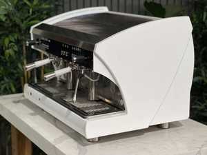 เครื่องชงกาแฟเชิงพาณิชย์ขายส่ง 2 | เครื่องชงกาแฟอัจฉริยะแบบกลุ่ม Low Cup สำหรับขาย เครื่องผสมอาหารเชิงพาณิชย์สไตล์อังกฤษ/ยุโรป สำหรับครัว - Product Image 3