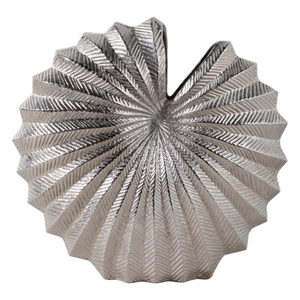 Vaso Rotondo a Forma di Conchiglia in Metallo Alluminio, Vaso Scultoreo per Fiori, Decorazione d'Interni in Stile Costiero Glamour - Product Image 4