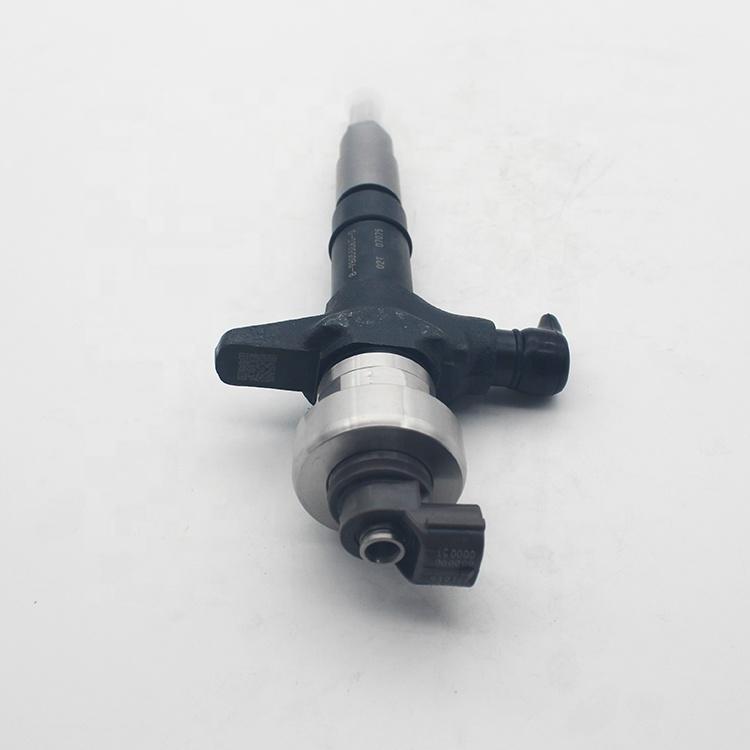 High Quality Diesel Fuel Injector 295050-2160 Common Rail Fuel Injector 295050-2160 8-98282514-0 For Diesel Engine