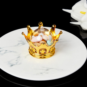 Scatola di caramelle in plastica oro e argento con corona in stile europeo scatola di cioccolatini Souvenir per banchetti creativi per matrimoni e feste per bambini - Product Image 3