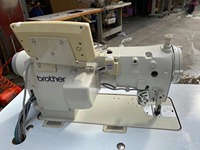 Machine à coudre zigzag industrielle Brother Z-8550A à aiguille simple, informatisée et à entraînement direct, d'occasion