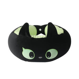 Almohada en forma de U con diseño de gato negro, 28x26x14cm, almohada portátil de viaje con soporte para el cuello para siesta en la oficina - Product Image 3