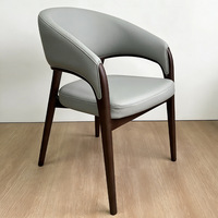 Chaise de salle à manger moderne en bois massif avec accoudoirs, revêtement en cuir PU, chaise d'appoint ergonomique pour la maison, le restaurant, le café, l'hôtel