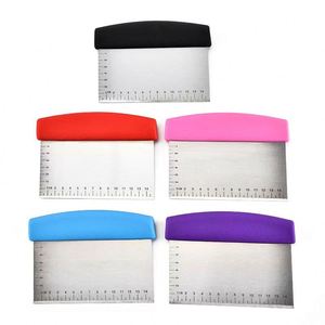 Grattoir à pâte à pizza en acier inoxydable de 6 pouces avec échelle de mesure, prix d'usine en gros personnalisé - Product Image 1